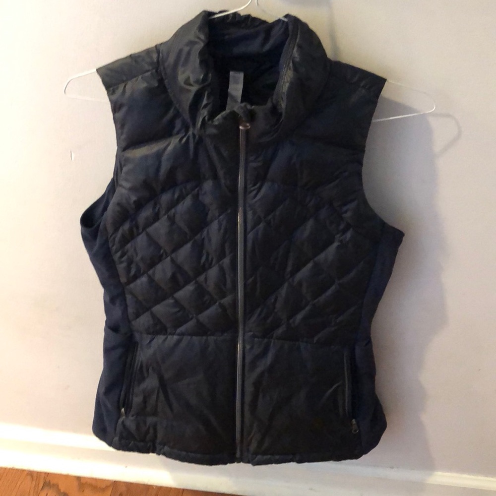 Lululemon navy puffy vest